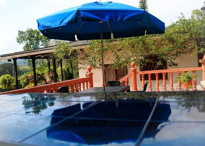 Hermosa Finca \