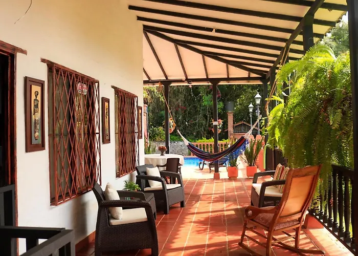 Hermosa Finca \
